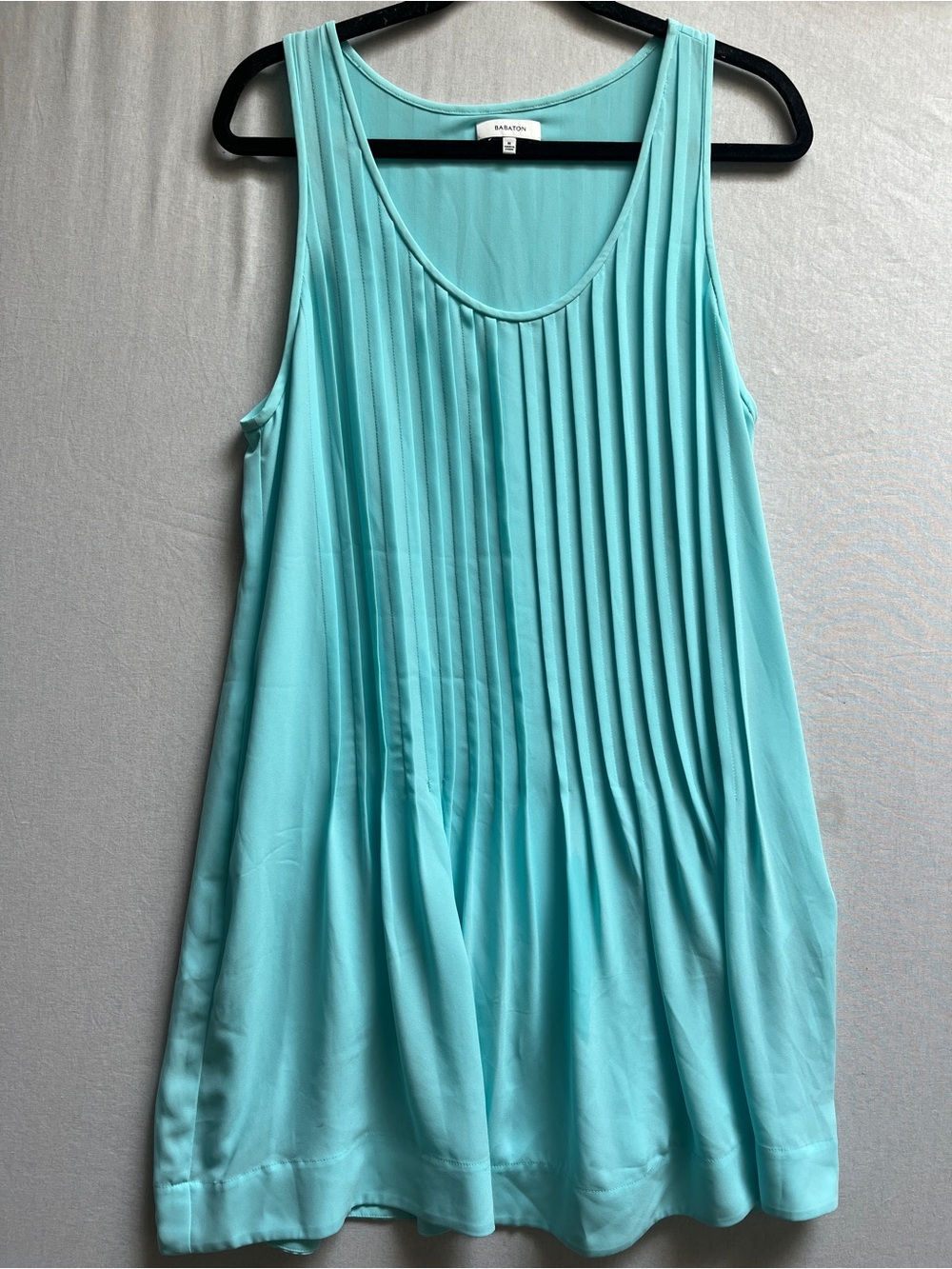 Babaton Aqua Sleeveless Pleated sleeveless Dress Sz M